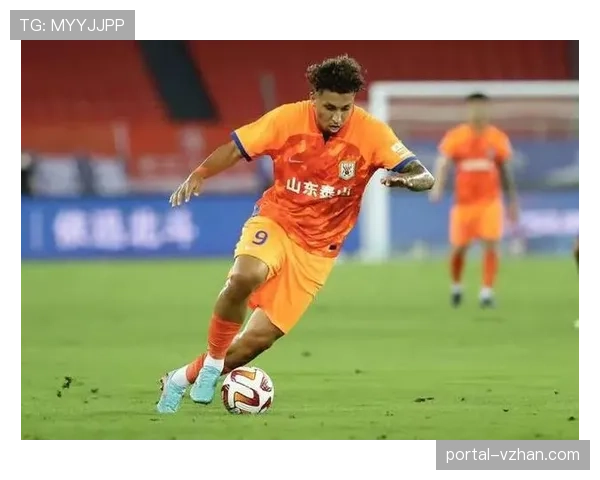 川崎前锋近期阵容磨合与战术调整迹象，在比赛内容中呈现阶段性起伏